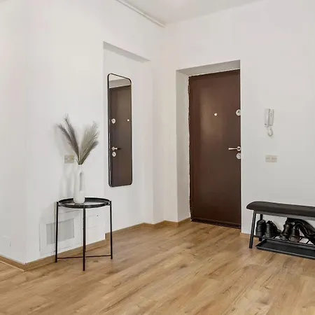 בוקרשט Herman Park View Cozy Apartment מראה חיצוני תמונה