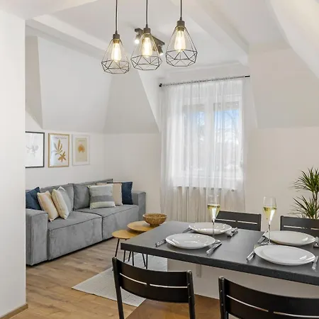 בוקרשט Herman Park View Cozy Apartment מראה חיצוני תמונה
